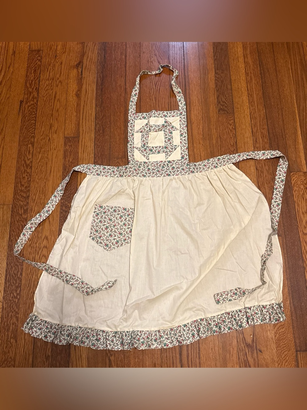 Handmade vintage style kitchen apron